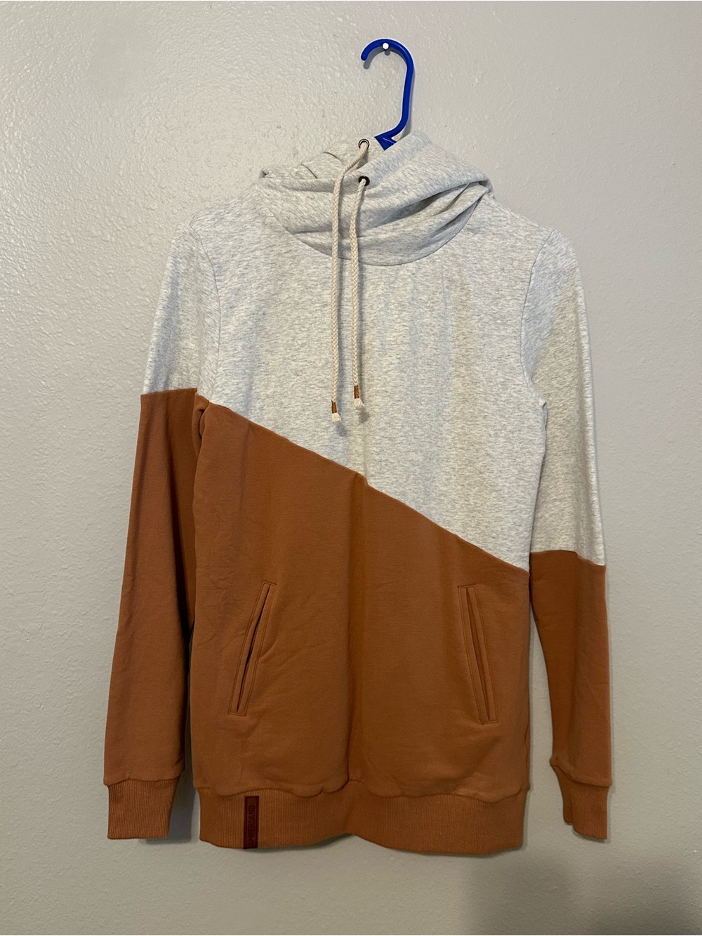 AMPERSAND AVE Two-Tone Gray and Brown Diagonal Pullover Hoodie